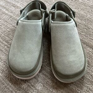 UGG Green Goldencoast Clog Men’s 8